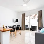 Home2book Americas Coastal Apt, Pool & Terrace أرونا