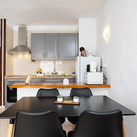 Home2book Americas Coastal Apt, Pool & Terrace Appartement *